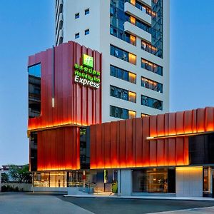 Holiday Inn Express Shanghai Jing'An Temple By Ihg